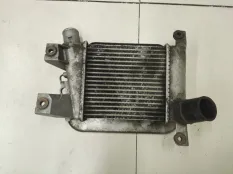 Интеркулер Nissan King Cab D22 2.5 TDI 2004