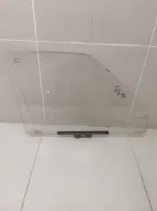 Стекло двери переднее правое Лада 2114 11183