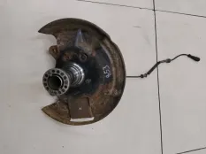 Кулак поворотный передний левый SsangYong Rexton 1