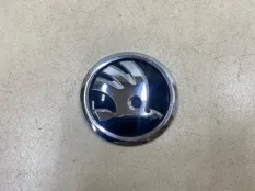 Эмблема на дверь багажника Skoda Octavia A7