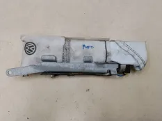 Подушка безопасности в сиденье передняя правая