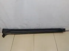 Накладка на порог (наружная) правая Hyundai Tucson