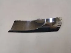 Молдинг решетки радиатора средний левый Toyota