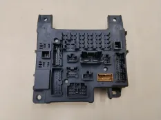 Блок предохранителей салонный Mitsubishi Lancer 10