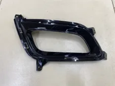 Накладка противотуманной фары передняя правая Kia