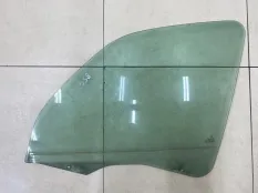 Стекло двери переднее левое Citroen Xsara Picasso