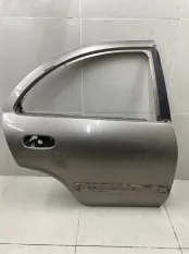 Дверь задняя правая Nissan Almera 2 N16 QG15DE