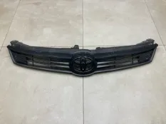 Решетка радиатора Toyota Camry XV50