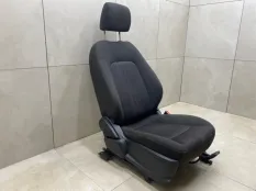 Сиденье переднее правое Chevrolet Aveo T300 F16D4