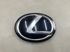 Эмблема на решетку радиатора Lexus NX200