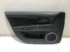 Обшивка двери передняя левая Mazda 3 BK СЕДАН 2007