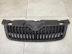Решетка радиатора Skoda Fabia 2