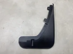 Брызговик передний правый Ford Focus 2