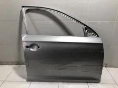 Дверь передняя правая Skoda Rapid