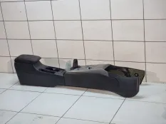 Консоль центральная Mitsubishi Lancer 9 СЕДАН 4G18