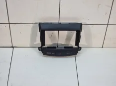 Рамка магнитолы Mitsubishi Outlander 2 2008