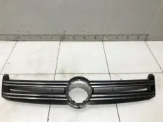 Решетка радиатора Volkswagen Tiguan