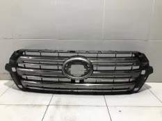 Решетка радиатора Toyota Land Cruiser