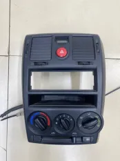 Панель центральной консоли Hyundai Getz TB ХЭТЧБЕК