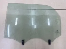 Стекло двери заднее левое Kia Sportage 2