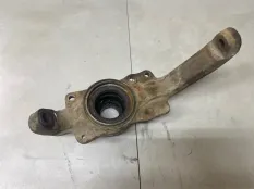 Кулак поворотный передний правый Лада 4x4 2131