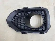 Рамка противотуманной фары левая Kia Sorento 2 XM