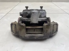 Суппорт тормозной передний правый Лада 4x4 2131