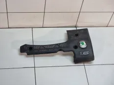 Декоративная накладка двигателя Skoda Octavia A4