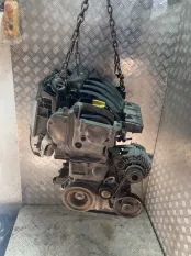 Двигатель Renault Megane 2 СЕДАН K4J740 2006