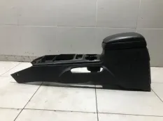 Подлокотник Kia Sorento 1 BL G6DB 3.3 БЕНЗИН