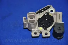 реле-регулятор генератора! Hyundai Verna/Elantra/Accent/Getz, KIA Carens/Cerato/Sportage Parts-Mall арт. PXPBA020