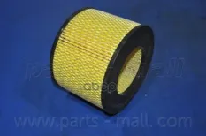 фильтр воздушный! Toyota Hilux 2.4D 88> Parts-Mall арт. PAF027