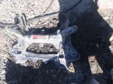 Балка подмоторная (подрамник) Peugeot 406 2002