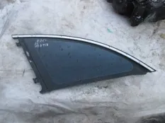 Стекло кузовное глухое левое Mercedes-Benz
