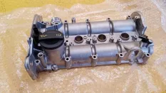 Крышка двигателя Volkswagen Polo