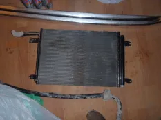 Радиатор кондиционера (конденсер) Volkswagen Golf