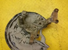 Кулак поворотный задний правый Skoda Superb 2010