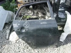 Дверь задняя правая Toyota Auris E15