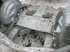 Ниша запасного колеса Mercedes-Benz R-klasse W251