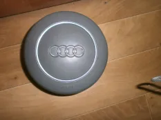 Подушка безопасности в рулевое колесо Audi A8 D3
