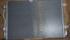 Радиатор кондиционера (конденсер) Audi A6 C6