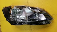 Фара правая Volkswagen Caddy