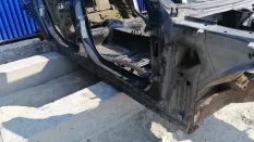 Порог со стойкой правый BMW 7-серия F01 2011