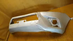Бампер передний Toyota Hilux