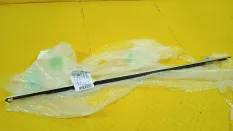 Накладка стекла переднего левого (бархотка) Skoda