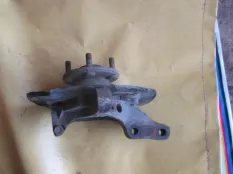 Кулак поворотный передний левый Subaru Legacy