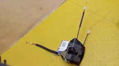 Замок двери передней правой Land Rover Range rover