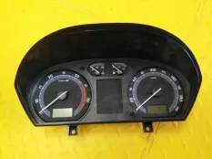 Панель приборов Skoda Fabia