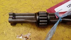 Вал балансирный Jaguar F-pace