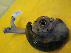 Кулак поворотный передний левый Audi A8 D3 2006